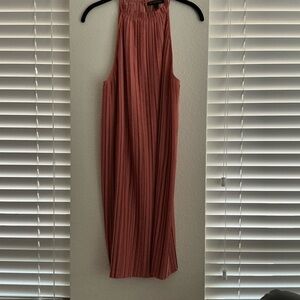 Banana Republic Sleeveless Pleated Midi Dress in Dusty Rose